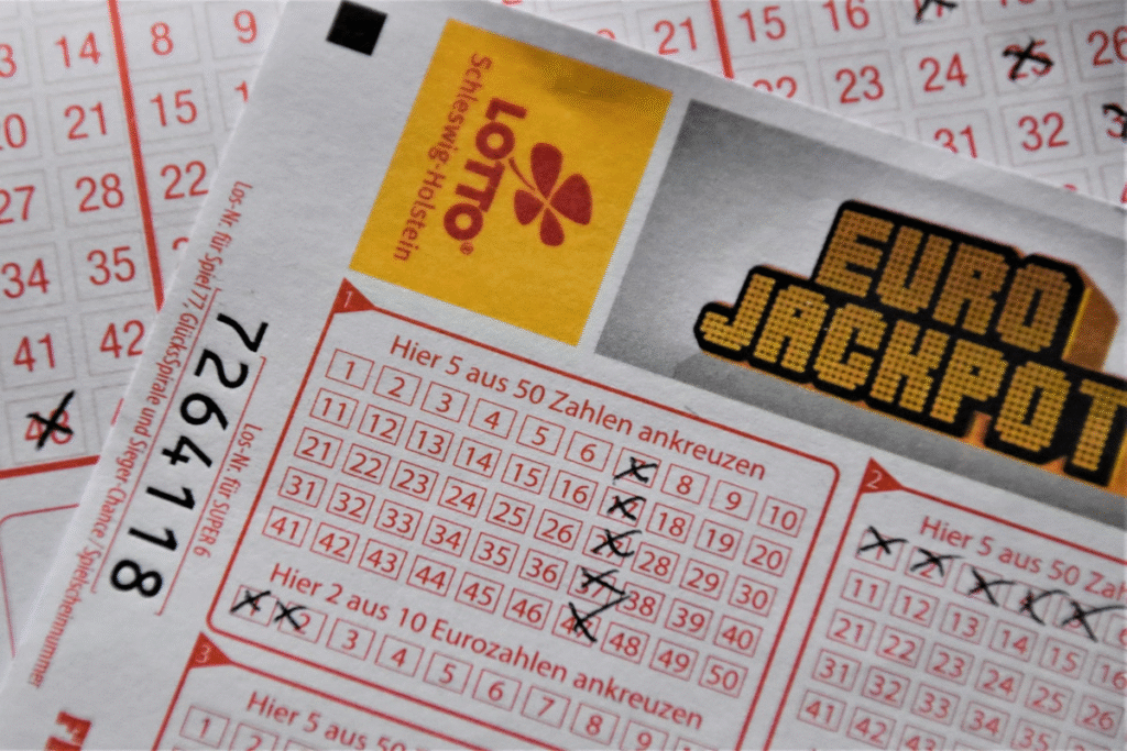 Kesenangan yang Didapatkan dari Bermain Togel Online
